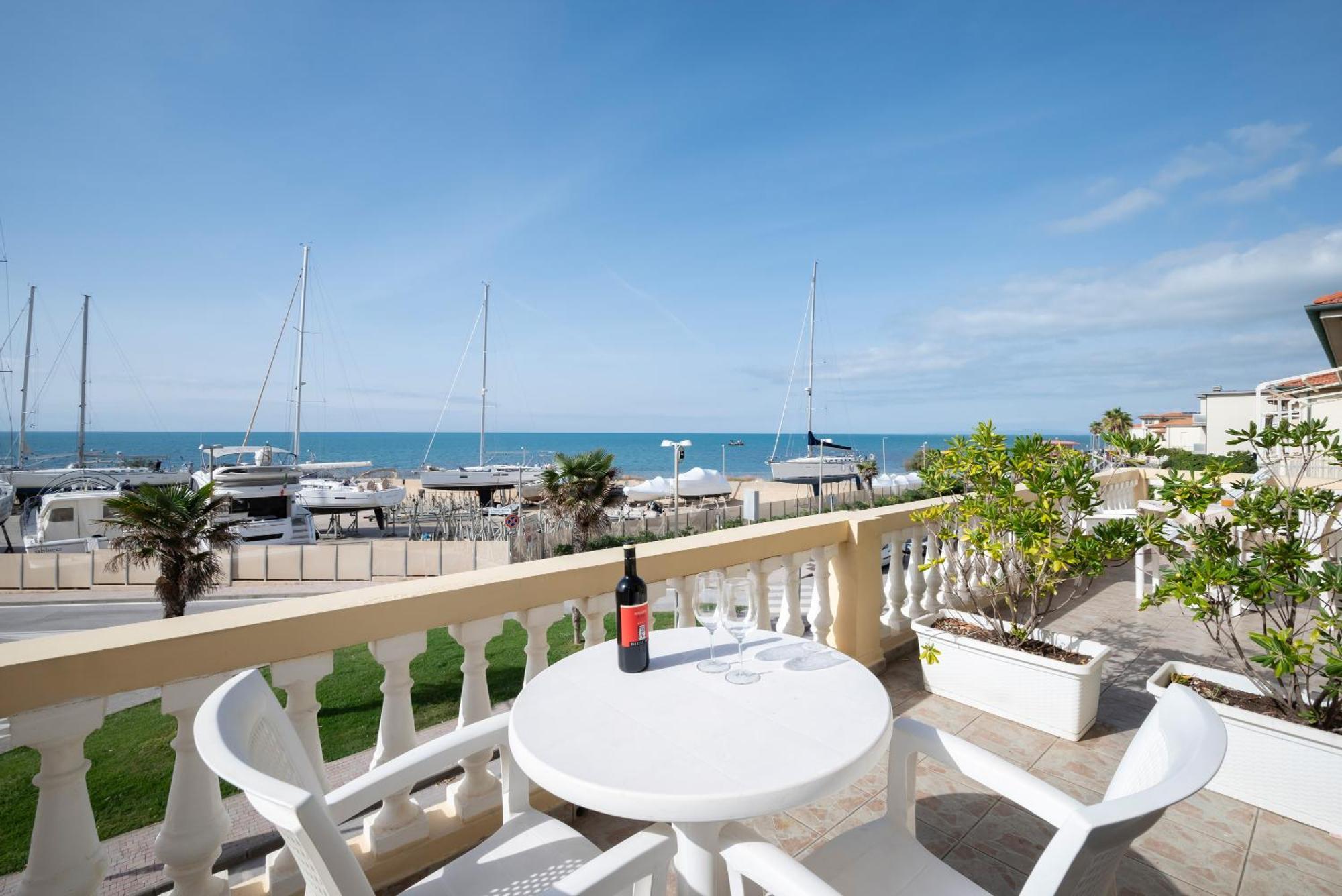 Villa Liberty San Vincenzo Bagian luar foto