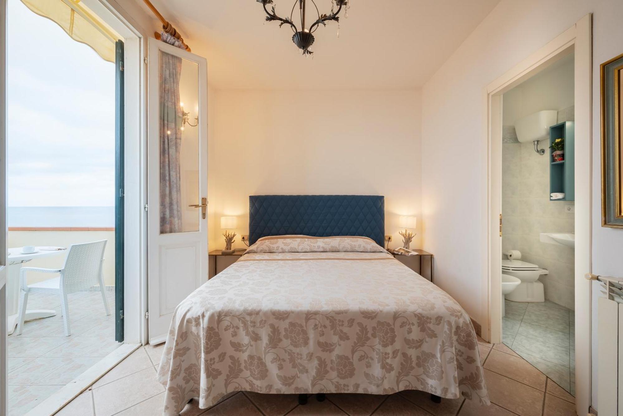 Villa Liberty San Vincenzo Bagian luar foto